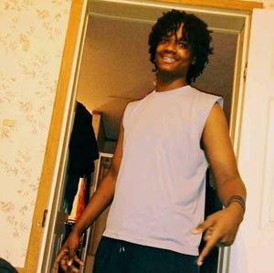 Meet your Posher, Casey